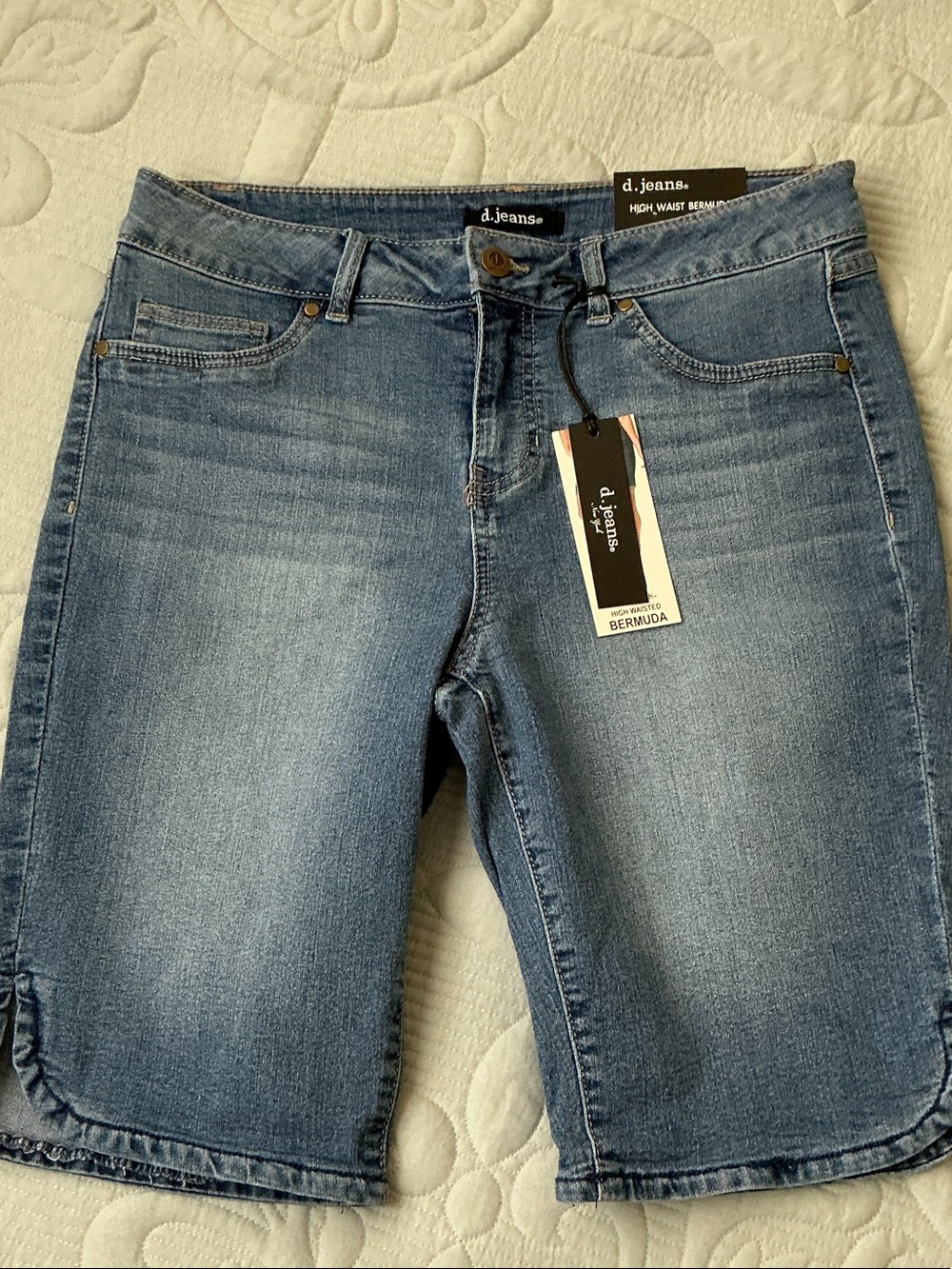 d. jeans Mid Blue High-Rise Bermuda Jeans NWT